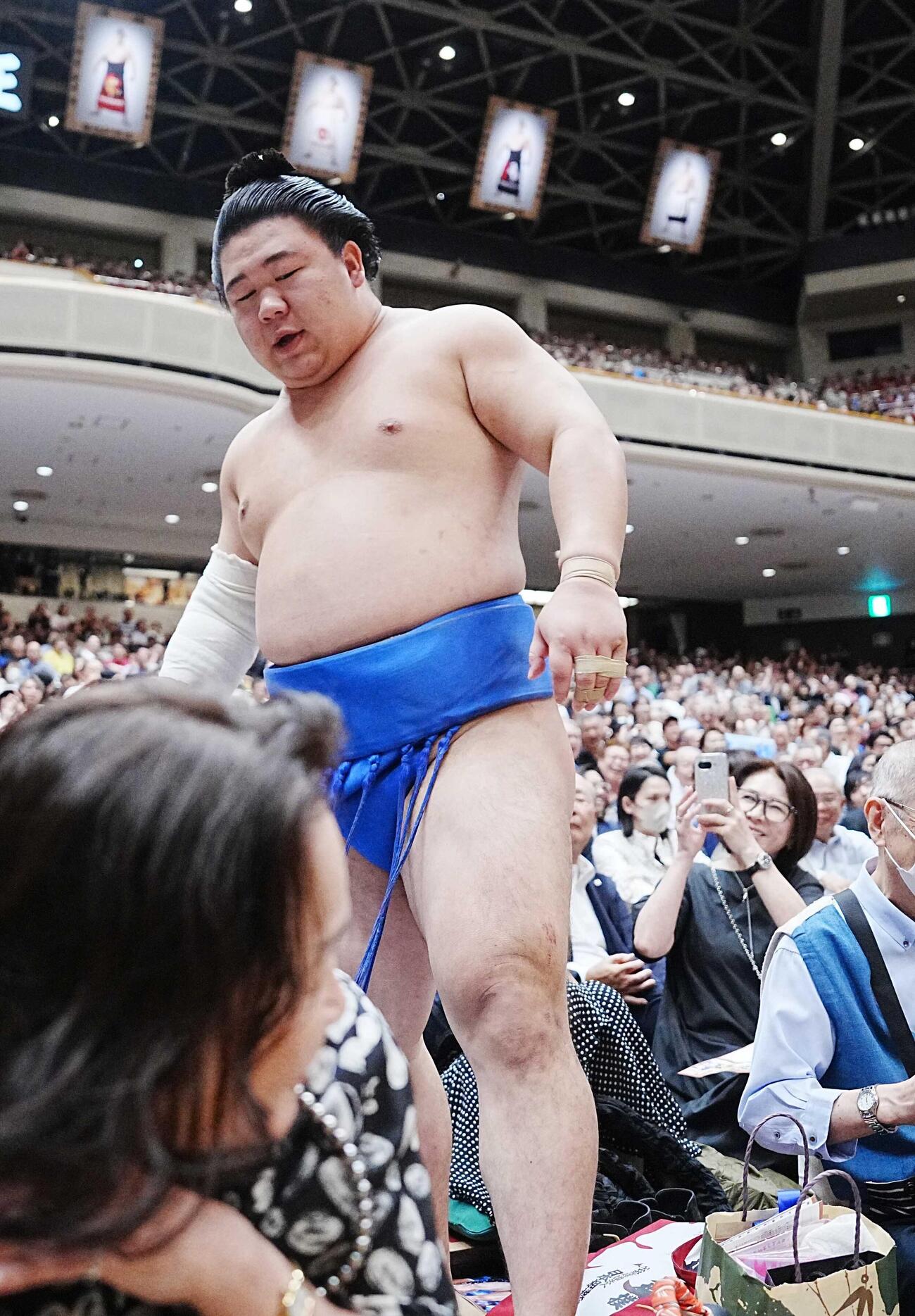 4敗目を喫した藤ノ川（撮影・小沢裕）