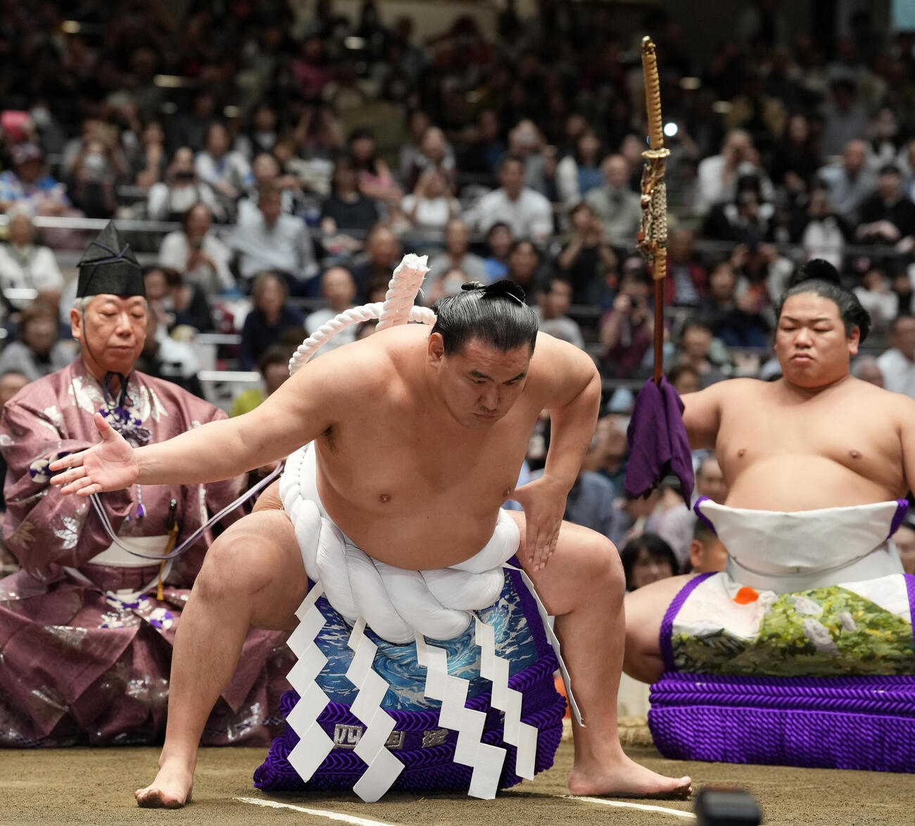 横綱土俵入りする豊昇龍（撮影・小島史椰）