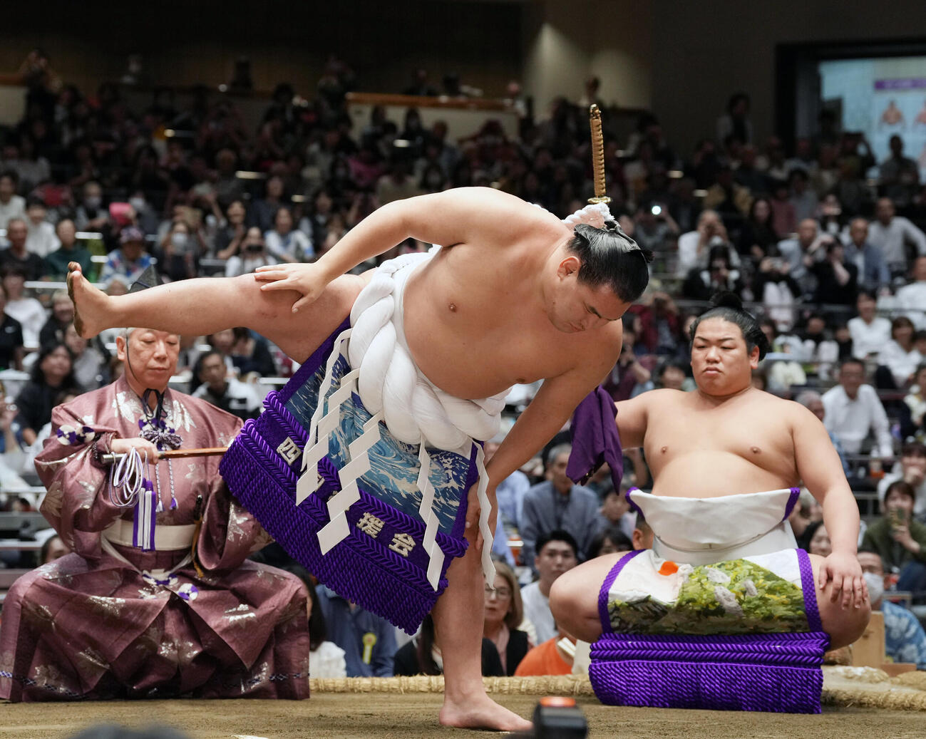 横綱土俵入りする豊昇龍（撮影・小島史椰）