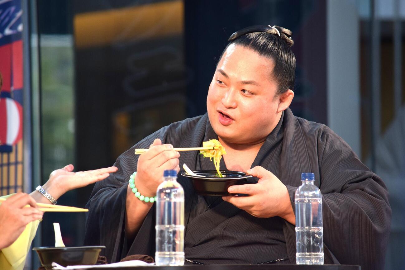 ちゃんこの食レポコーナーに登場する翠富士