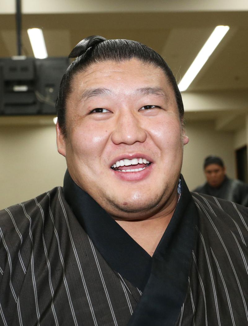 貴 ノ 岩