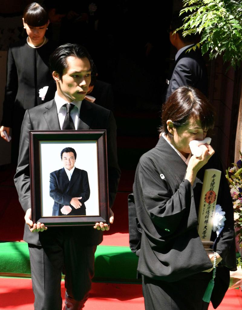 活動歴および当時の関連ビジュアル記録