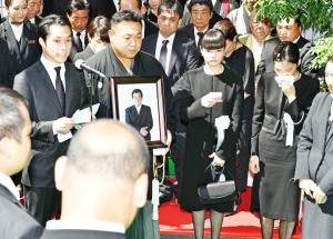 元大関千代大海「見守って」九重親方葬儀あいさつ - 大相撲 : 日刊スポーツ