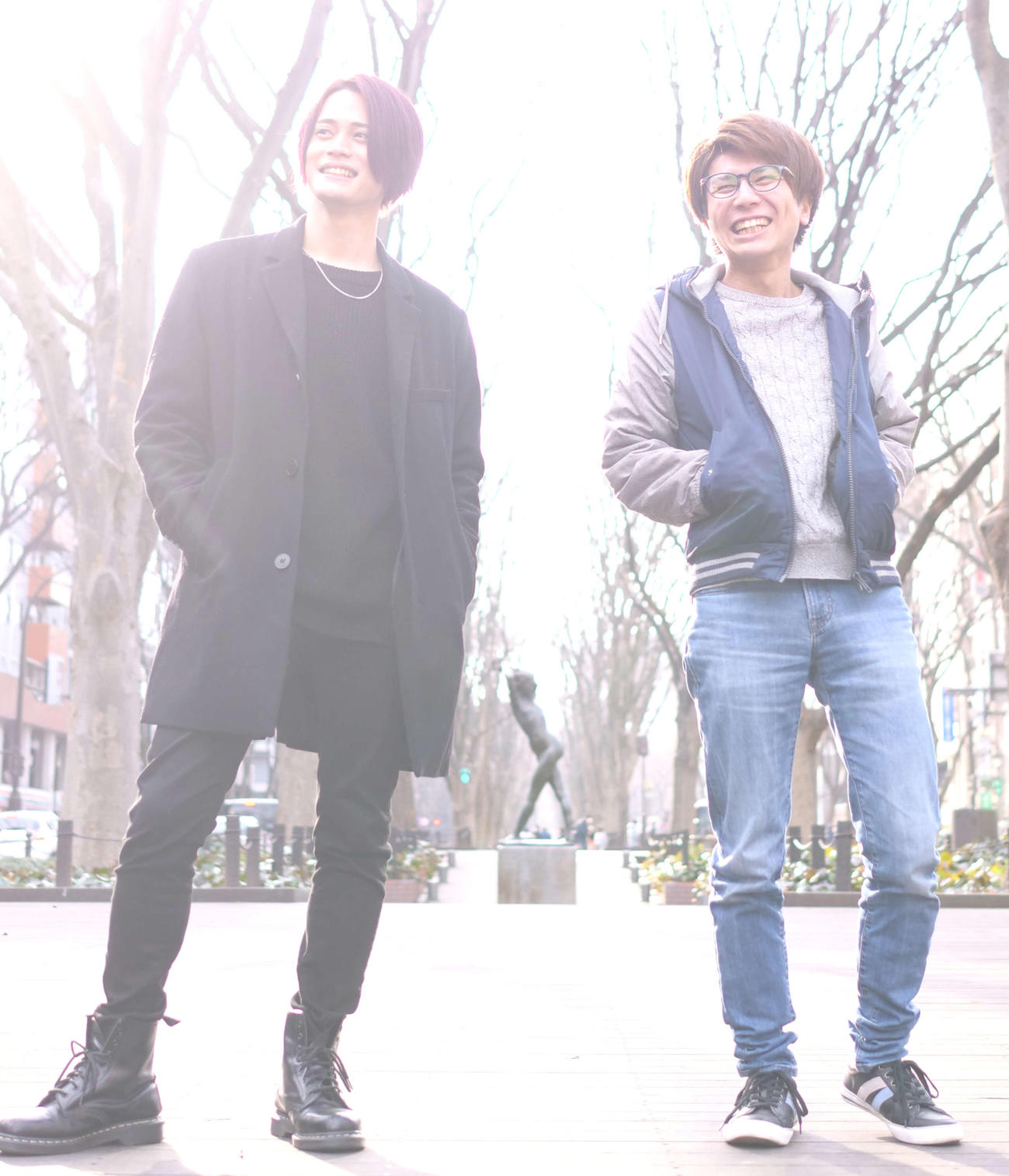 来春のZeppツアーに向けて音楽を楽しむユーチューバーMELOGAPPAのもりくん（左）とさくまさん