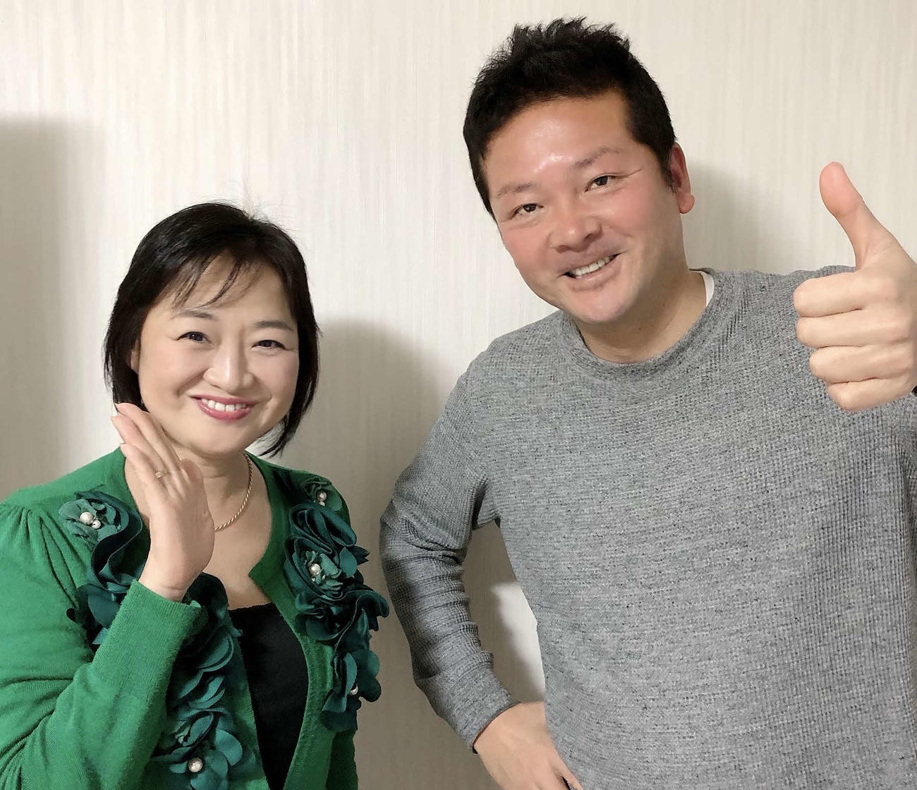 プロ講師養成アカデミーの左から倉島、夏川の両講師