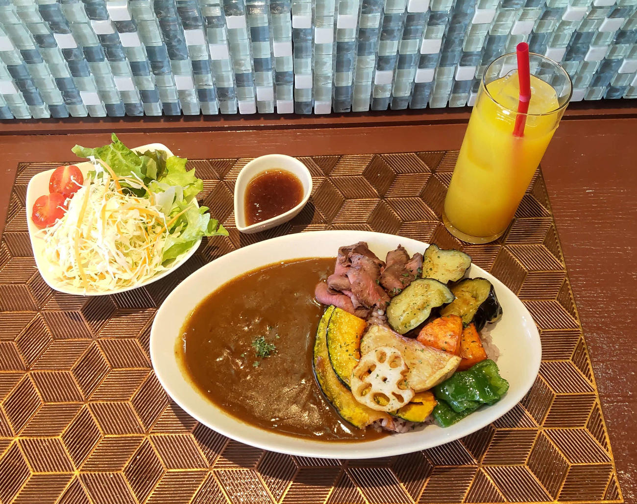 白井産野菜と千葉牛のビーフカレー