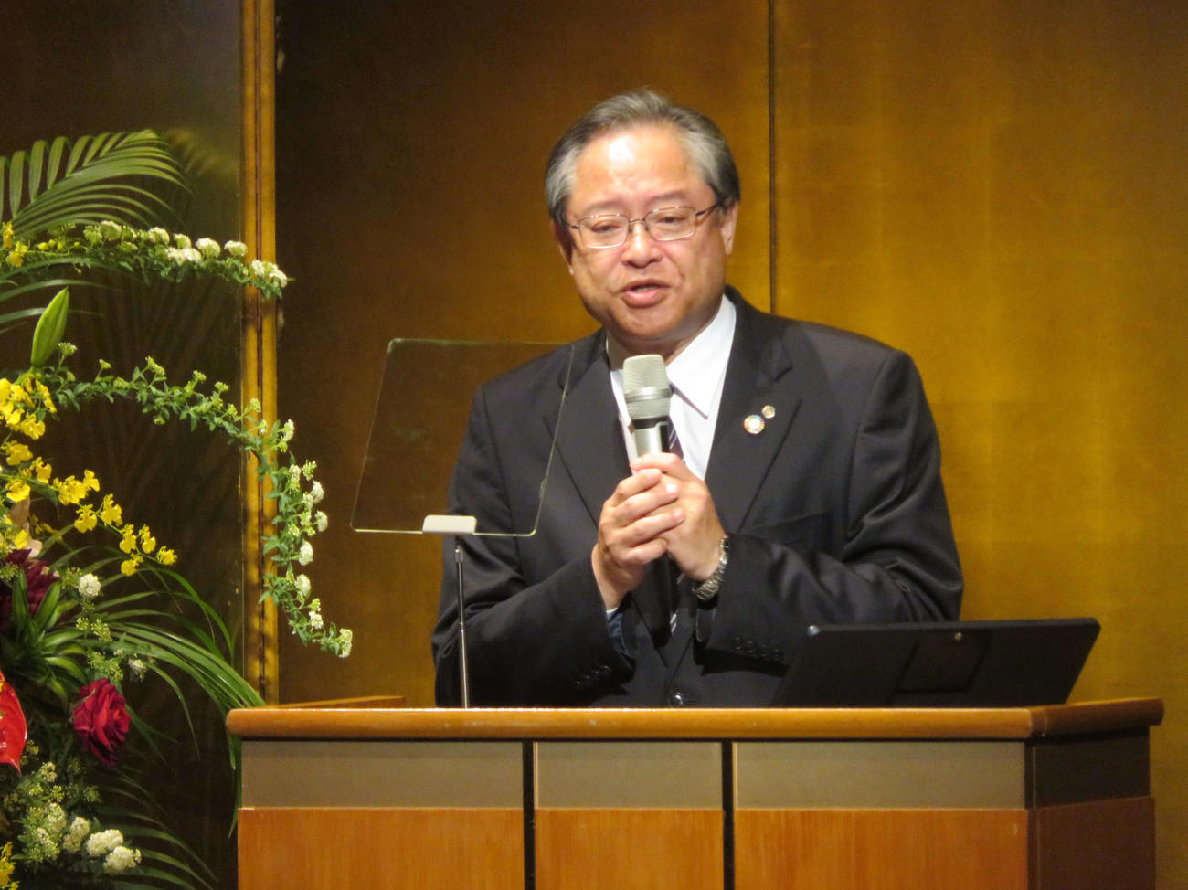 城南信用金庫の2023年度経営内容説明を行った川本恭治理事長