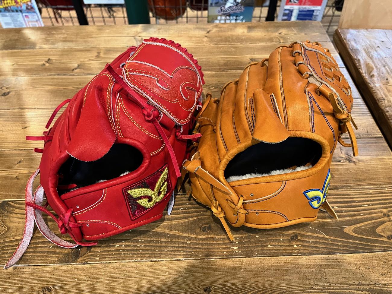 GLOMの投手用621型。パーソナルオーダーで作ると、職人さんと話し合いながら、指カバーのつける位置を少し変えるなど、一工夫でプレーの質が変わることも