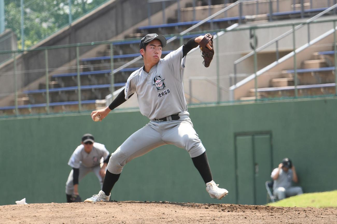世田谷西の松山は5回から救援して無失点に抑えた