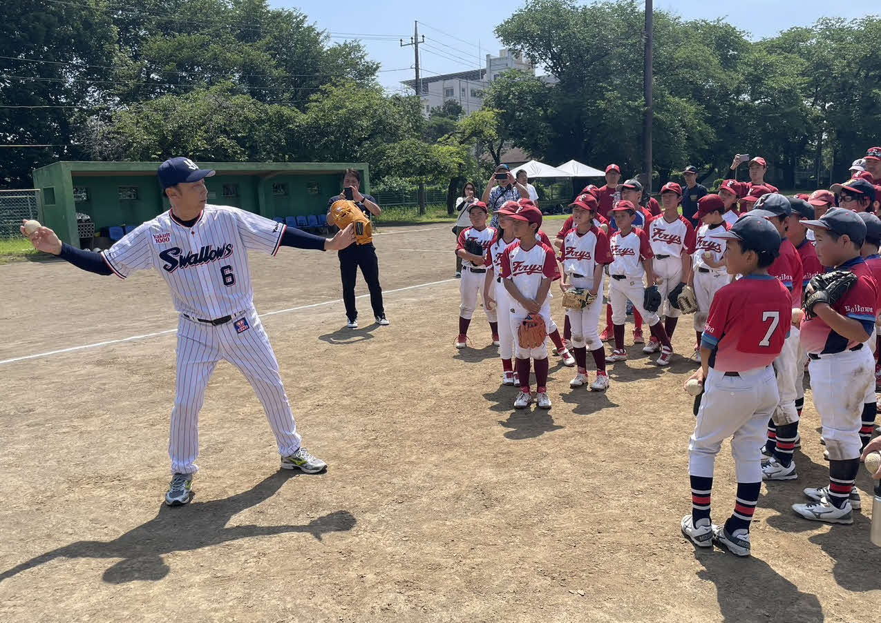 宮本慎也氏の指導を受ける参加者たち