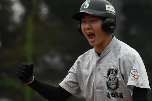 リトルシニア】世田谷西が関東V4 逆転ピンチの無死満塁を喜多と斉藤
