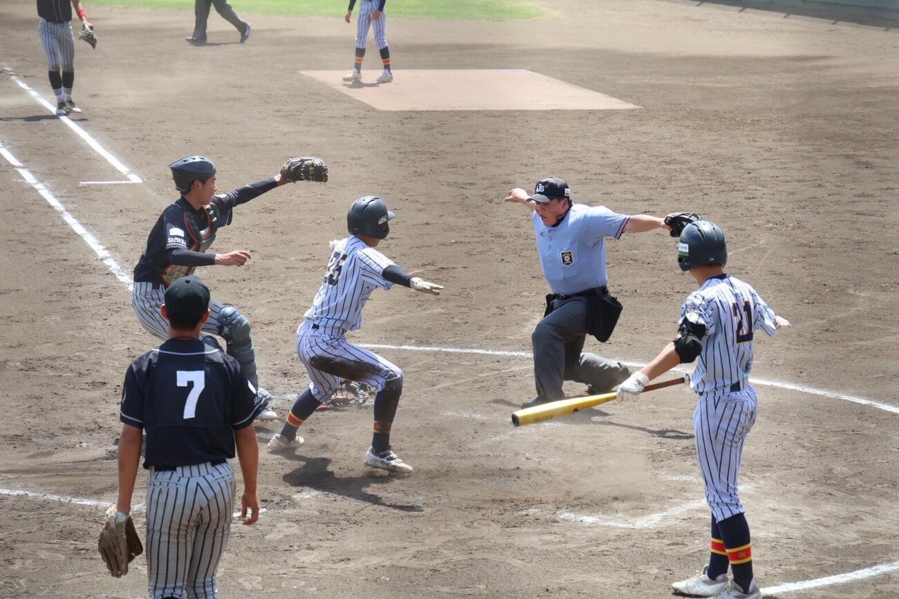 練馬北は初回5点の先制パンチ
