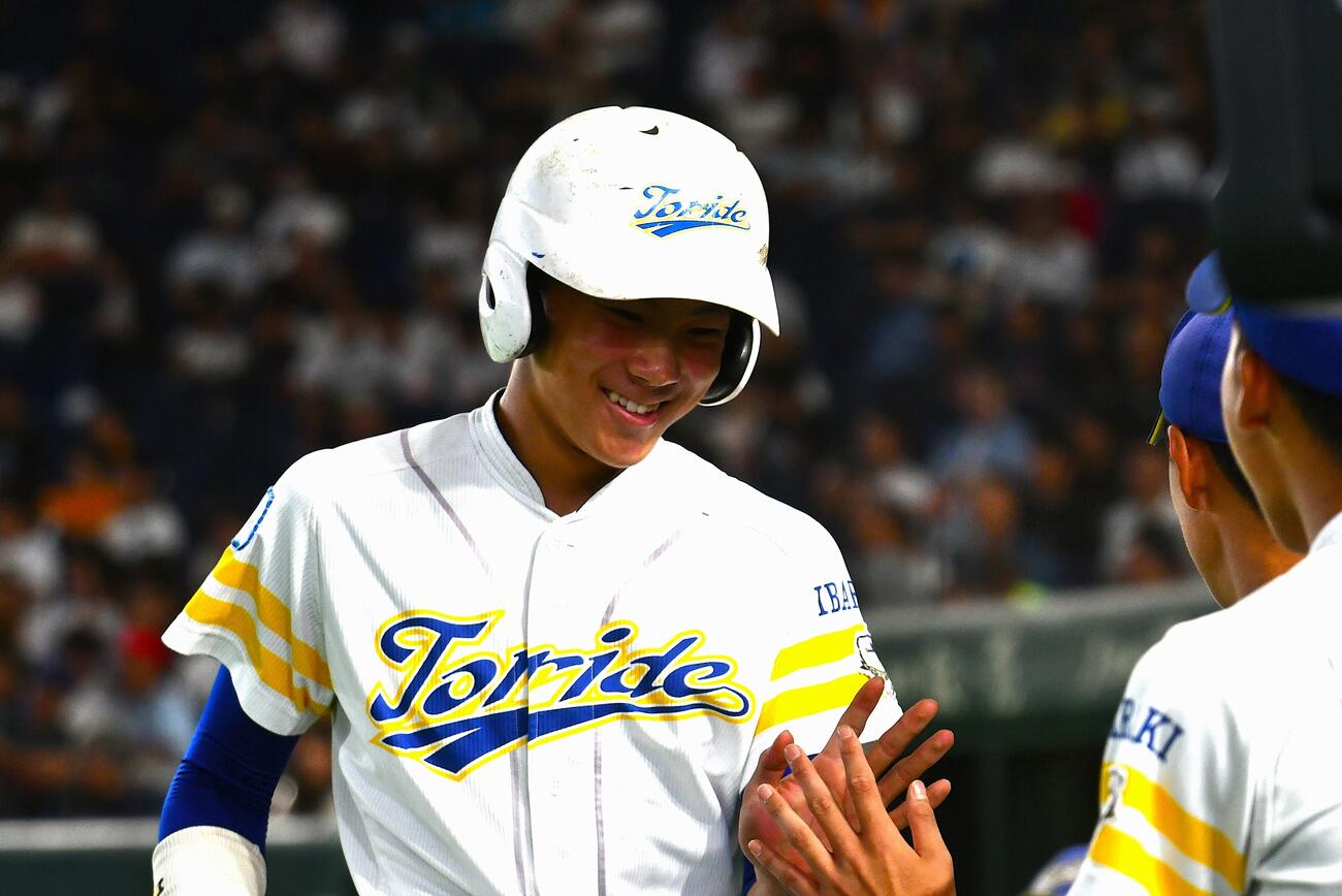 ２点目のホームを踏んだ藤田