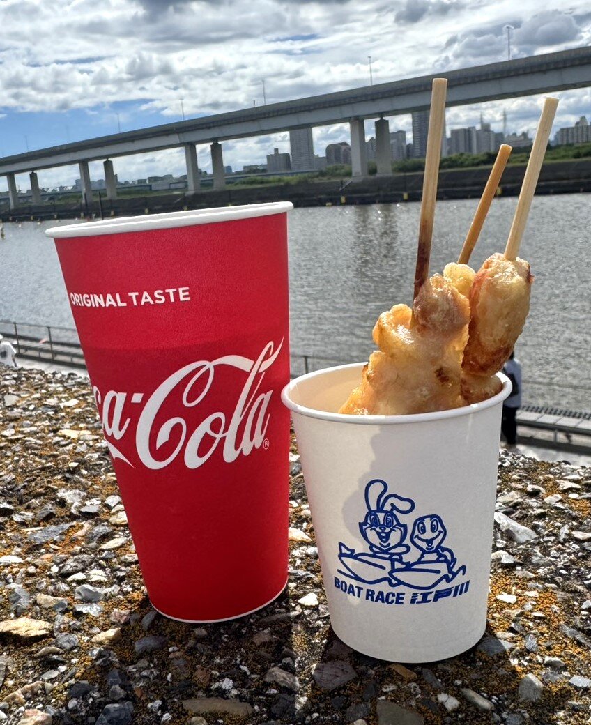 「竹林」のドリンクと焼き鳥