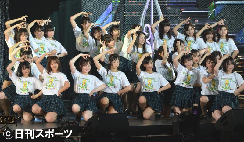 チーム8の「エイトの日」1日に4度のコンサート - AKB48 : 日刊
