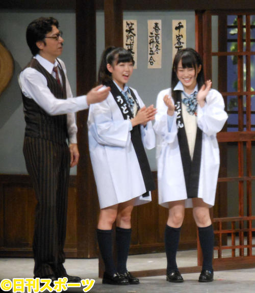 吉本百年物語に渡辺美優紀（中央）とゲスト出演（２０１２年６月４日撮影）