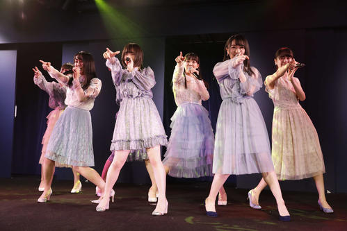 船上劇場で初日公演を迎えたSTU48（C）STU