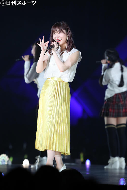 ファンを楽しませた指原莉乃（撮影・梅根麻紀）