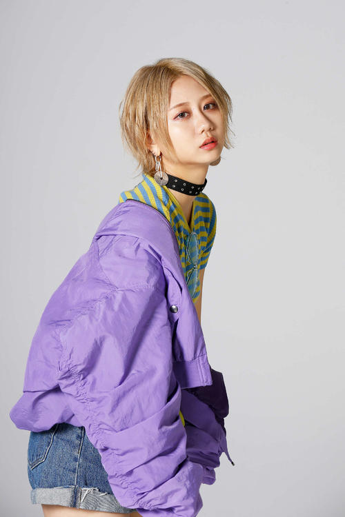 25枚目シングル「FRUSTRATION」で初センターに選ばれた古畑奈和