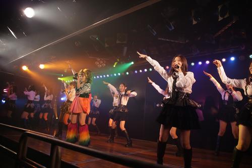 「誘惑のガーター」特別公演で一夜限りの復活を果たしたSDN48（C）AKS