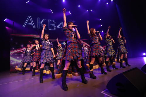 全国ツアーの埼玉公演を行ったAKB48チームA（C）AKS