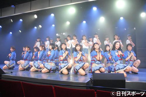 新公演「夢を死なせるわけにいかない」の公開ゲネプロで「Maxとき315号」を全員で披露したNGT48（撮影・大友陽平）