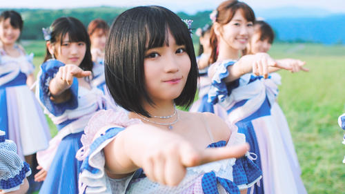 AKB48の新曲「サステナブル」でセンターを務める矢作萌夏