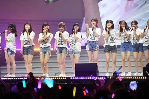 「AKB48　Group　Asia　Festival　2019　in　SHANGHAI」に出演したAKB48（C）AKS