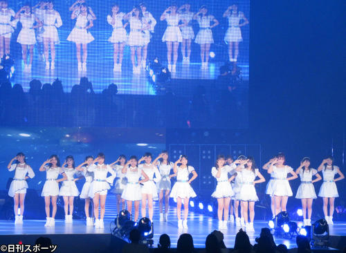 「関西コレクション2019　AUTUMN＆WINTER」に登場したNMB48（撮影・星名希実）