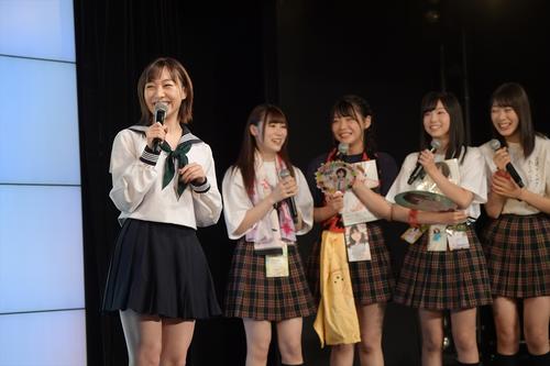 SKE48の11周年前夜祭トーク祭り「須田会前夜祭特別トークショー～好きすぎて辛い秋～」に出席した、左から須田亜香里、野々垣美希、浅井裕華、平野百菜、井田玲音名