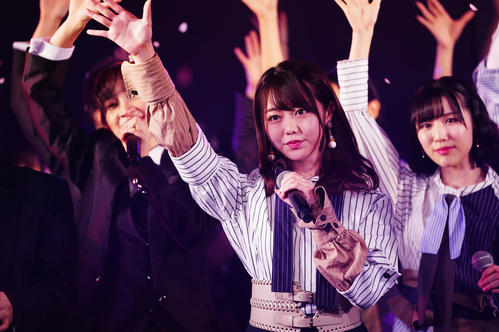 劇場オープン14周年公演でグループ卒業を発表した峯岸みなみ（C）AKS