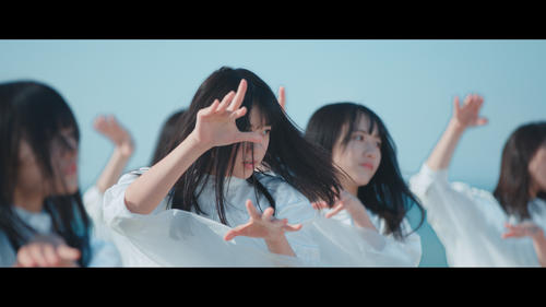 公開されたSTU48の最新曲「無謀な夢は覚めることがない」のミュージックビデオ　（C）STU／KINGRECORDS