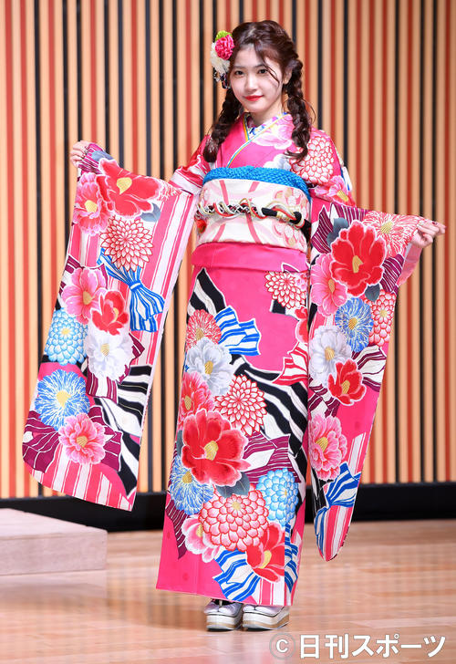 艶やかな振り袖姿を披露したSKE48平田詩奈（撮影・たえ見朱実）