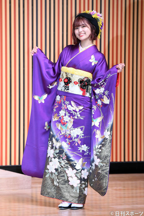 アパホテルの社長！？　艶やかな振り袖姿を披露したSKE48北野瑠華（撮影・たえ見朱実）