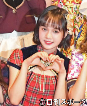 19年末のNHK紅白歌合戦にAKB48「世界選抜」で出演したTeam　SHリュウネン