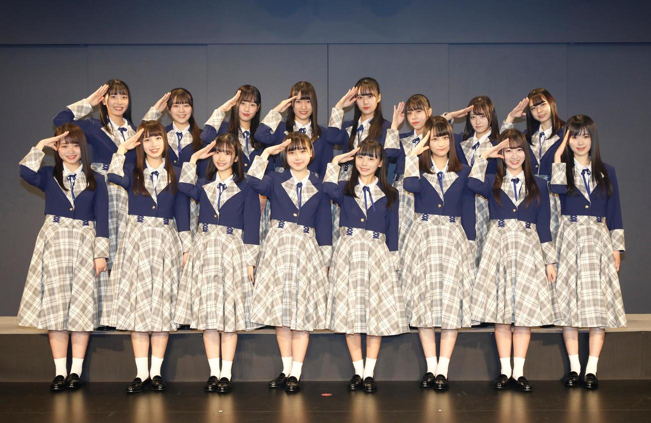 初めての劇場公演を行ったSTU48の2期研究生（C）STU
