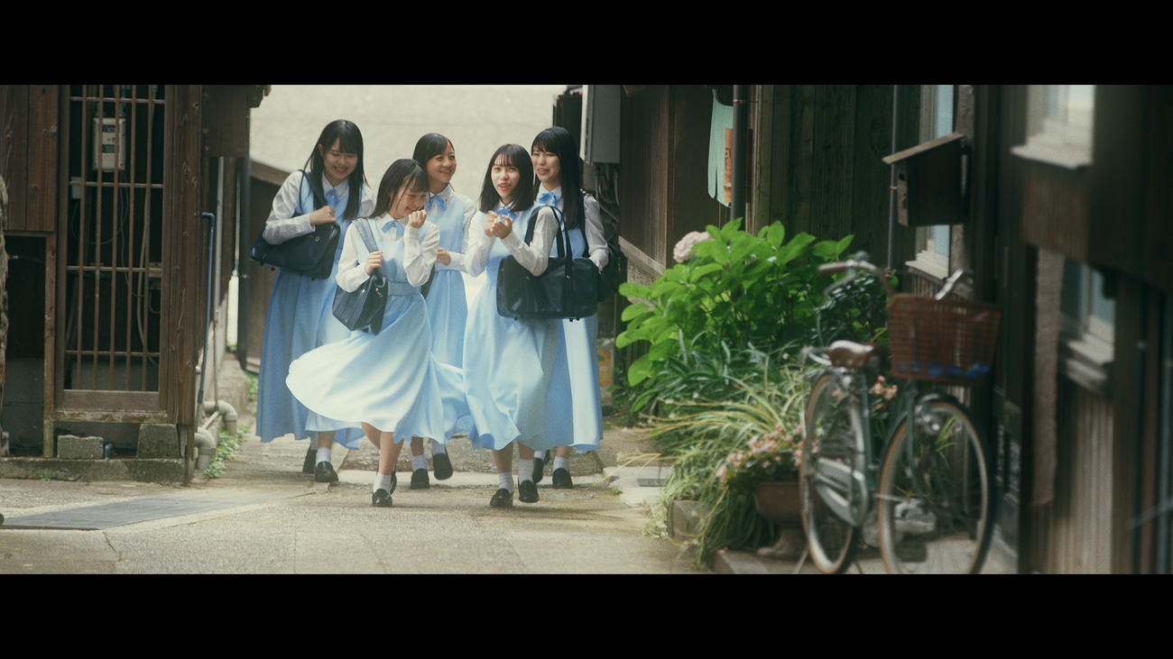 STU48の新曲「思い出せる恋をしよう」ミュージックビデオの2期生バージョン