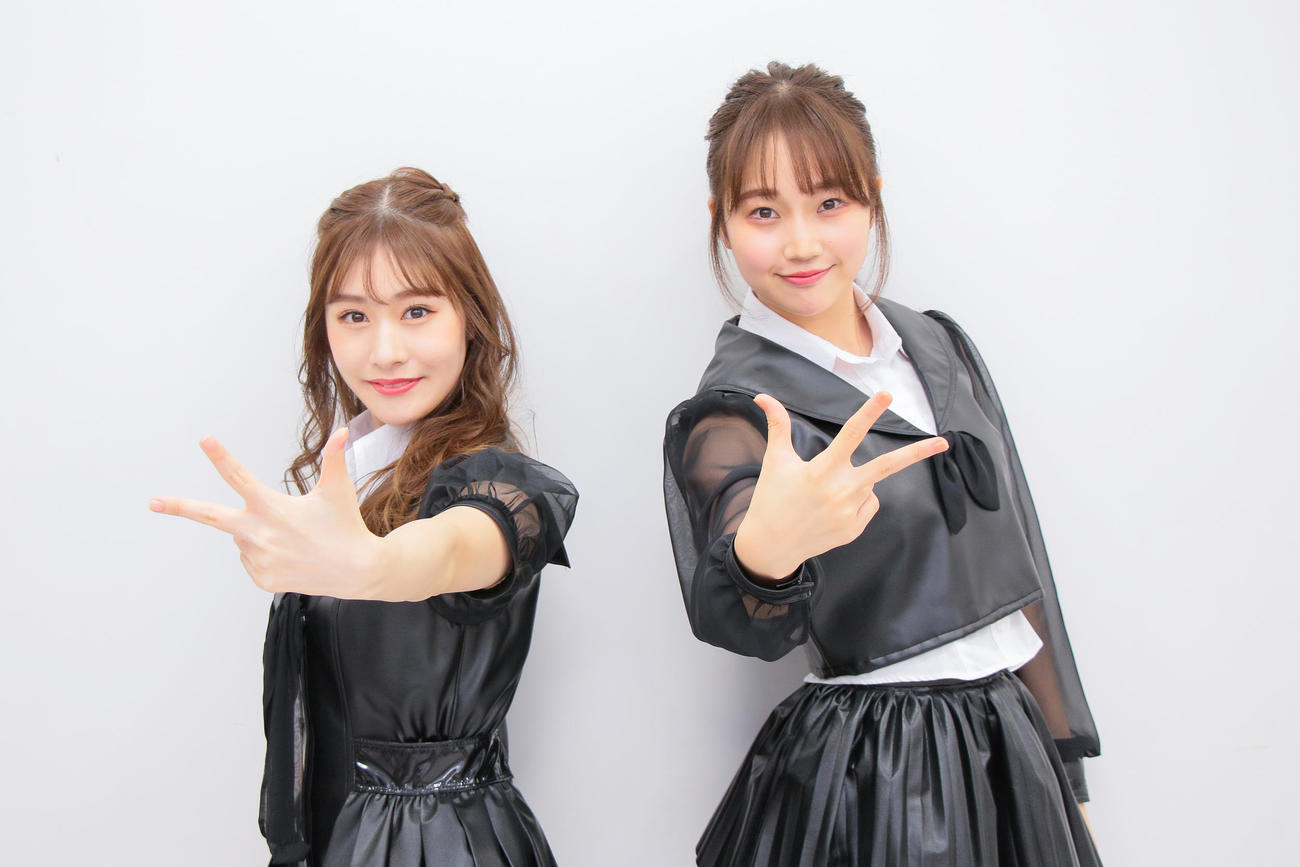 「みなのえ」公演に出演する加藤美南（左）と山田野絵（（Ｃ）Ｆｌｏｒａ）