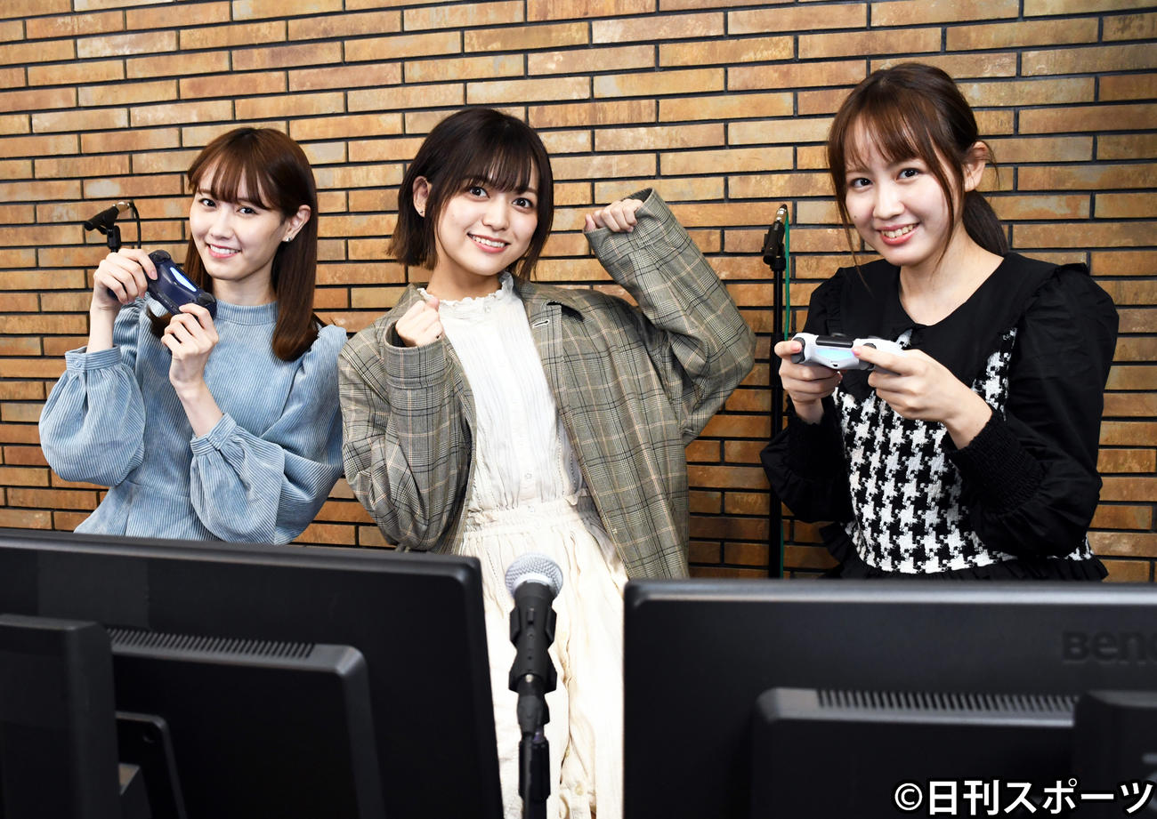 「NGT48ゲーム部」として配信番組に出演している、左から西潟茉莉奈、中村歩加、西村菜那子（撮影・大友陽平）