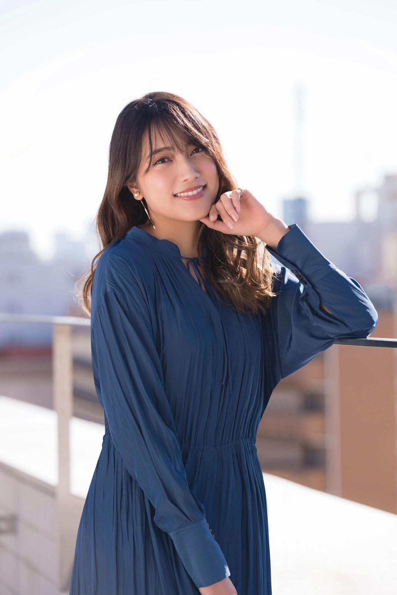 テレビ東京系特別番組「世界一役に立つ！大人の社会科見学～世紀のプロジェクト！はやぶさ2成功の秘密～」に出演するAKB48入山杏奈