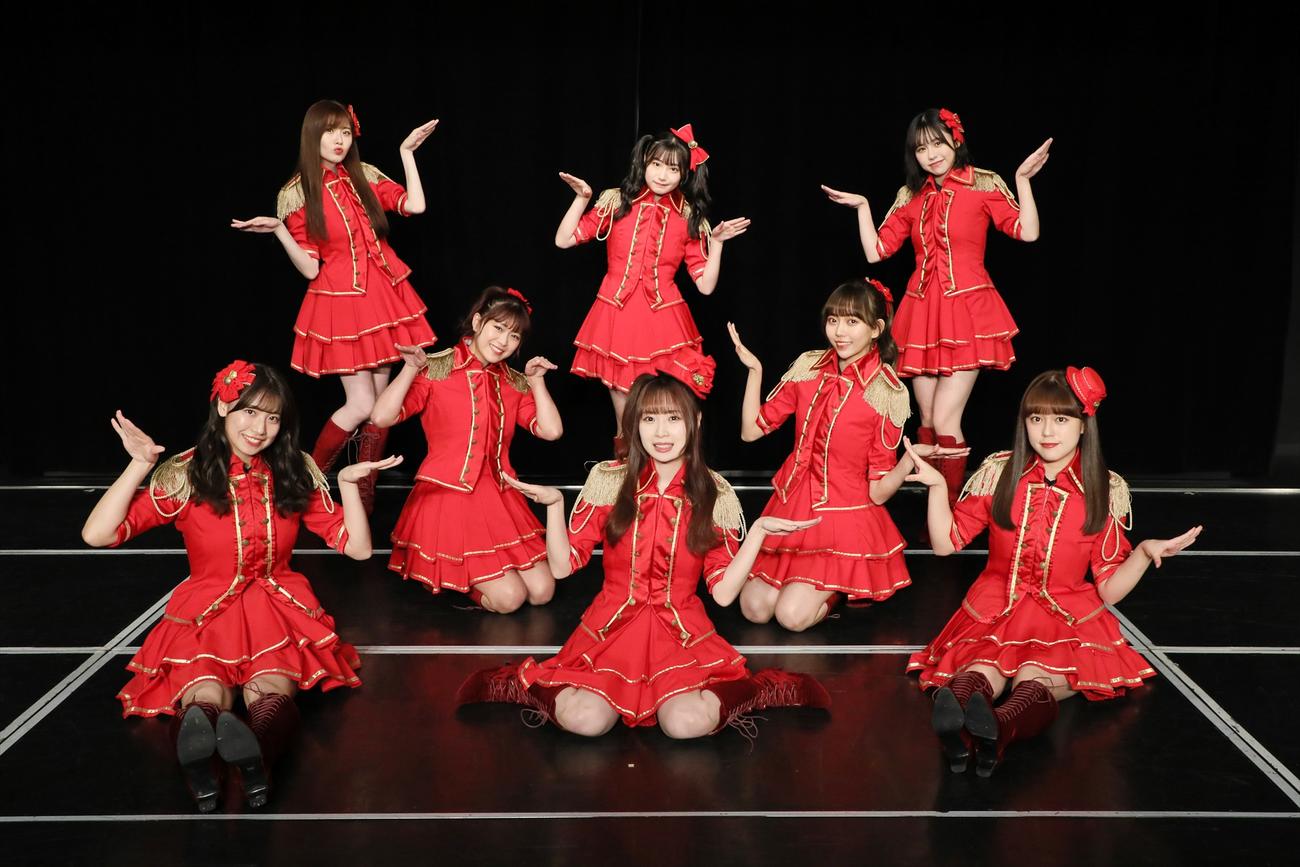 「ラムネの飲み方」公演に出演した、前列左から荒井優希、高柳明音、竹内彩姫、中列左から山内鈴蘭、野島樺乃、後列左から谷真理佳、倉島杏実、佐藤佳穂（C）2021 Zest,Inc.