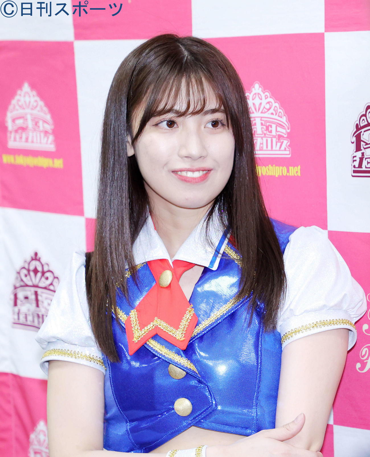 試合後に記者の質問に答える荒井優希（撮影・河田真司）
