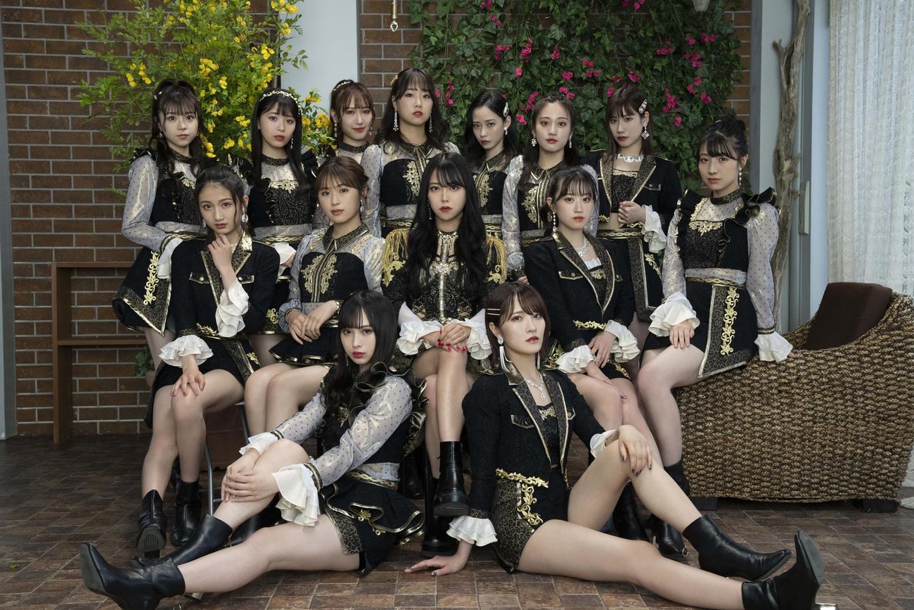 NMB48最後の1期生、白間美瑠（中央）の卒業シングル新ビジュアル（C）NMB48