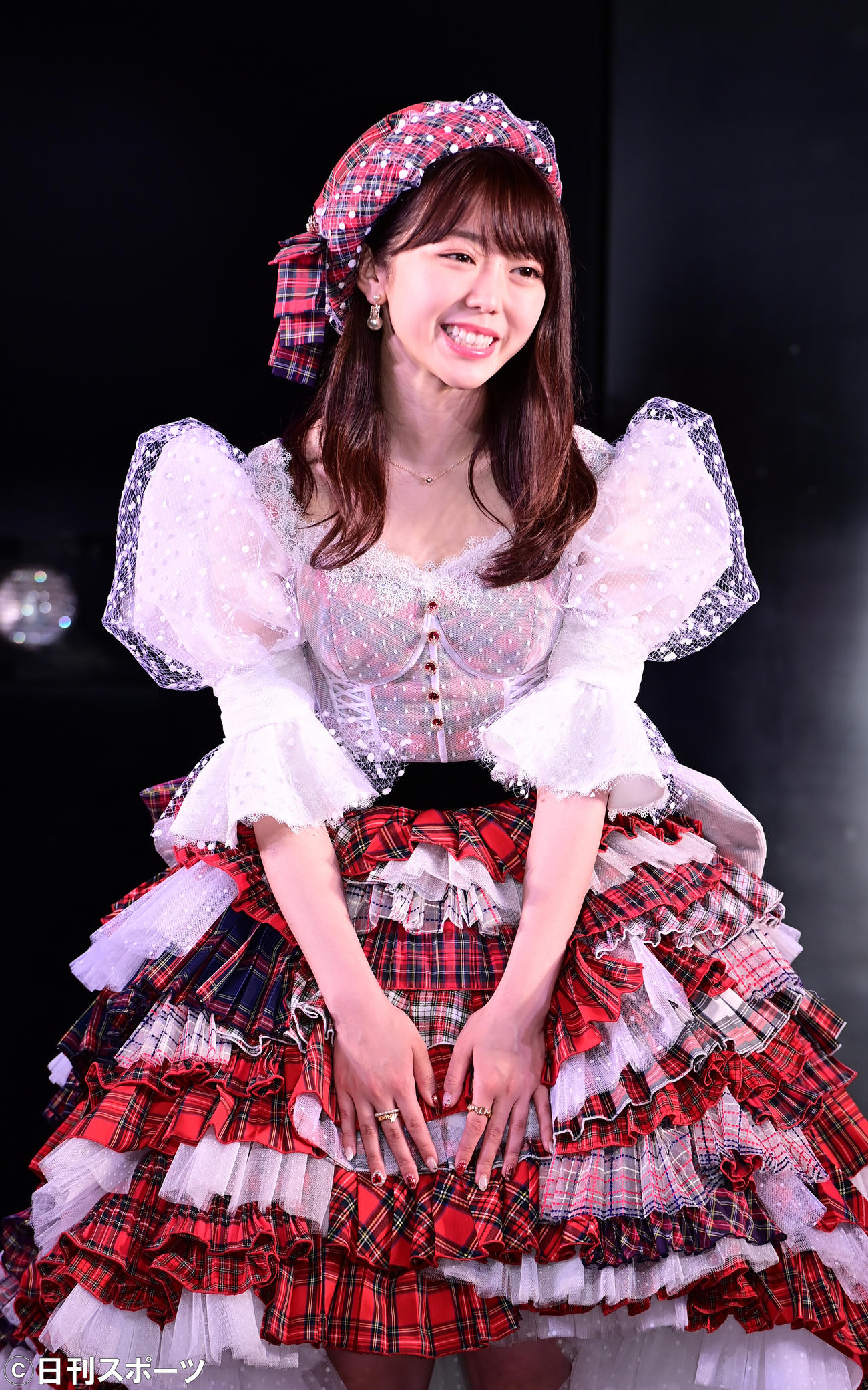 卒業公演を終え囲み会見に臨むAKB48峯岸みなみ（撮影・小沢裕）