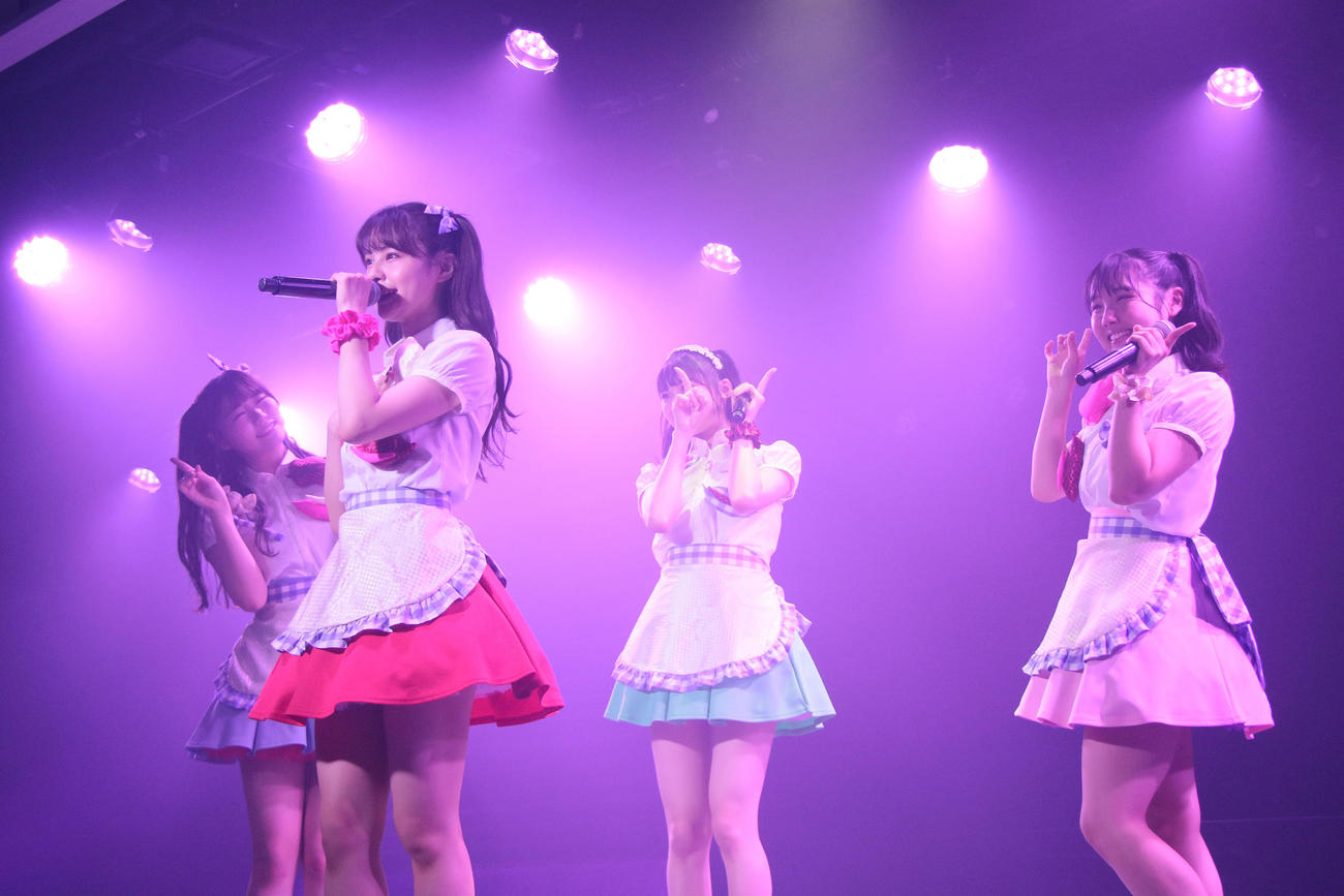 「アイドルエッセンス公演」をスタートさせたSmore（ｃ）Flora