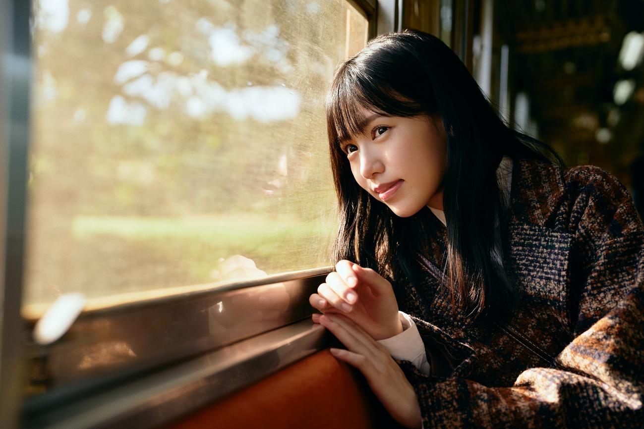 初のフォトブック「WHITE．」を発売するHKT48運上弘菜（C）Mercury