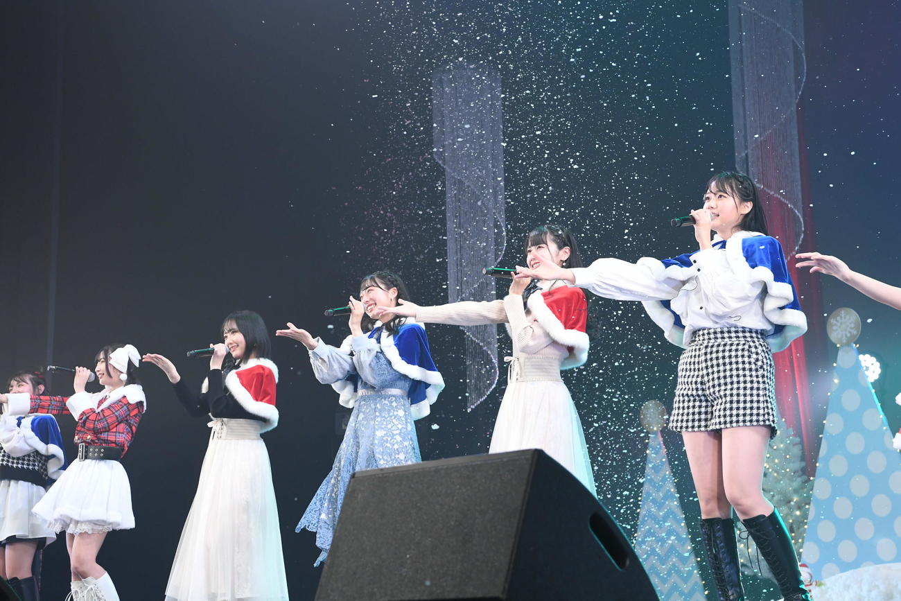 クリスマスコンサートを行ったSTU48（C）STU
