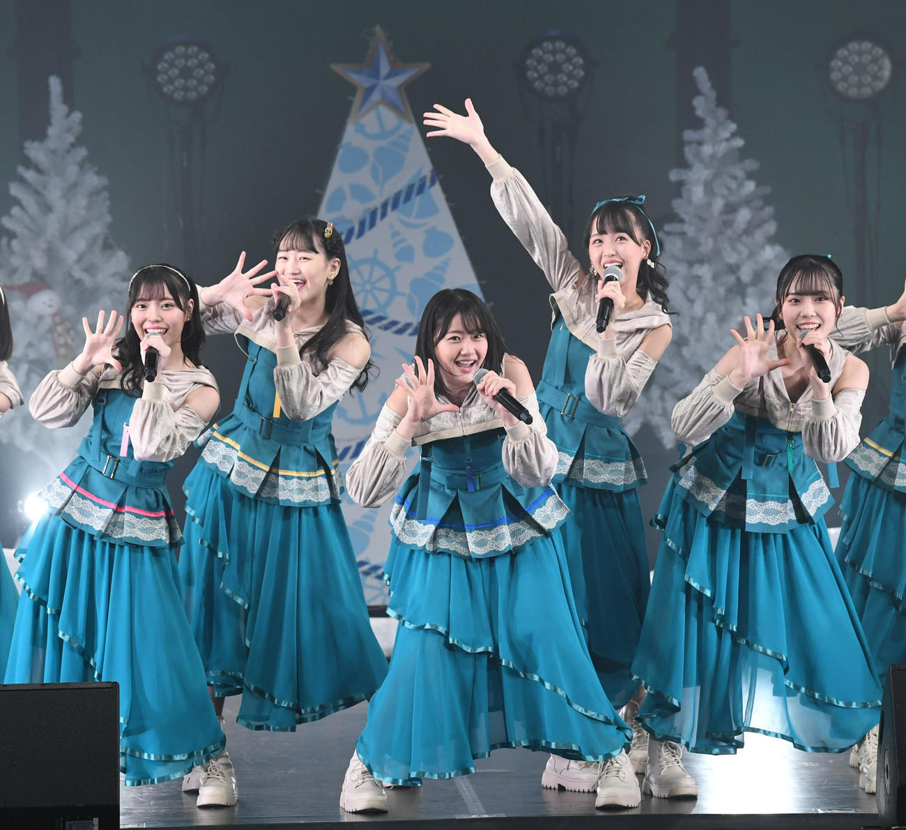 クリスマスコンサートを行ったSTU48（C）STU