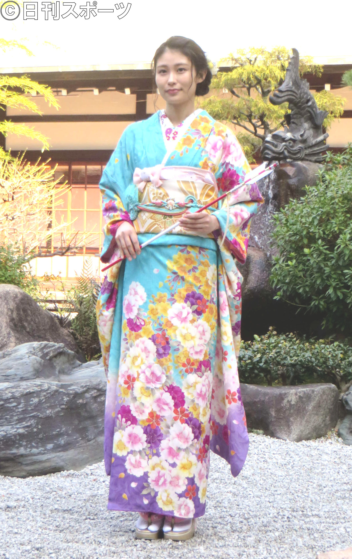 成人式を迎えたNMB48の松野美桜