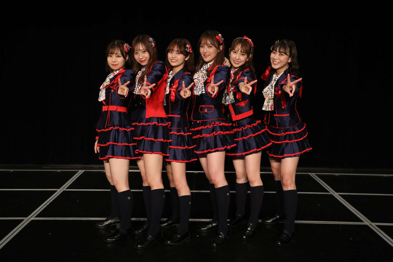 静岡出張公演を行うSKE48の6期生。左から青木詩織、日高優月、北野瑠華、鎌田菜月、熊崎晴香、井田玲音名（C）2022 Zest, Inc.